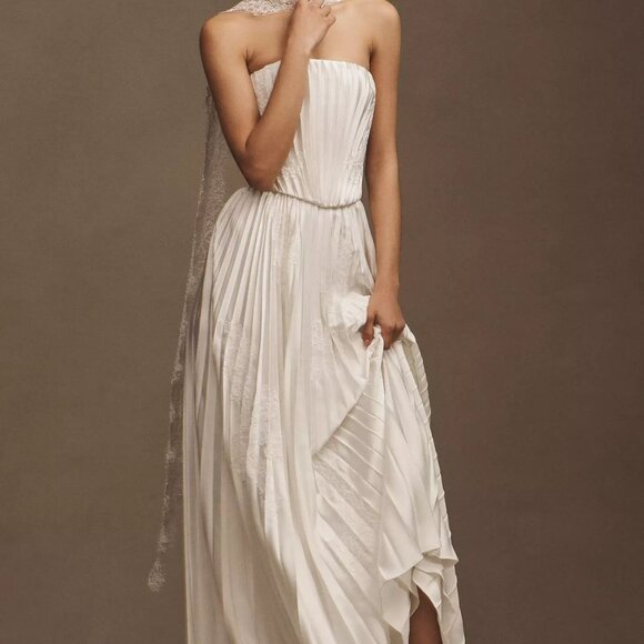 Willowby Dresses & Skirts - Watters Loen Plissé Charmeuse Satin A-Line Wedding Gown Size 4